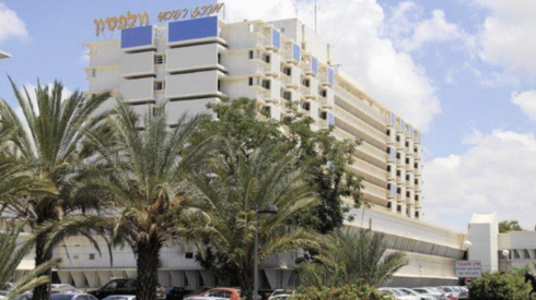 בית החולים וולפסון. מתפללים לרפואת הראל