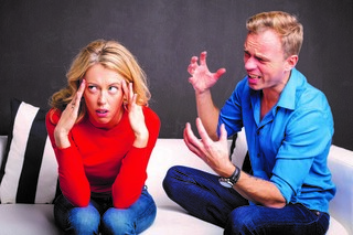 הקרייריסטית שגילתה שבעלה טיפש