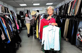 "תורמים למטרה חשובה". בנאי 