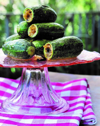 קישוא בלאדי (מנומר) ממולא בבורגול