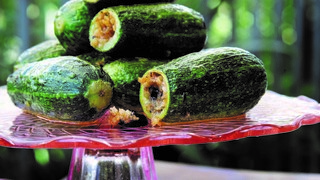 קישוא בלאדי (מנומר) ממולא בבורגול