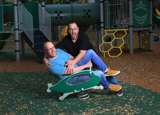 "לא יצאנו לדייט ראשון". דגן כפיר ודייויס