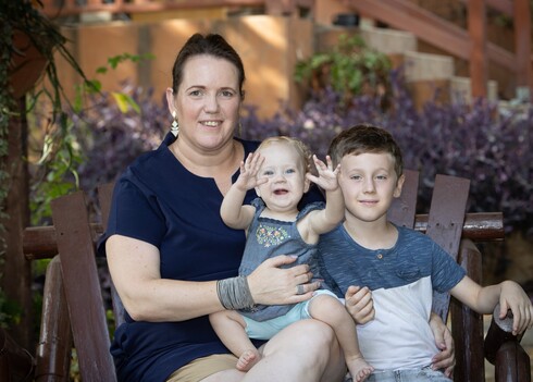 טליה בן ציון מקיבוץ מצובה החליטה להסתער על מסלול האמהות בגיל 34. אחרי 9 שנים של טיפולי פוריות היא אם להלל רפאל וכרם 