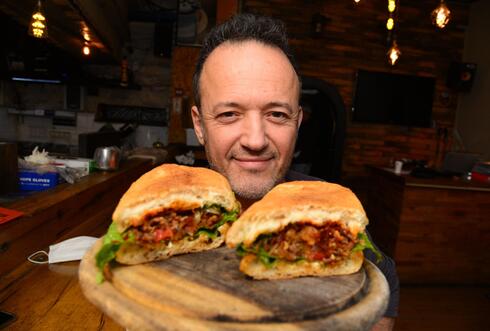 לאילן זגדון מ"סבא ג'בטו" היה חלום ילדות: לעשות את הסנדוויץ' הכי טעים בעולם