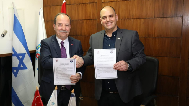 ראש עיריית בת ים עם ראש עיריית אדירנה בטורקיה 